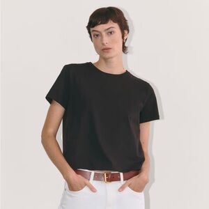 Everlane Black Box-Cut Tee in Essential Cotton Small